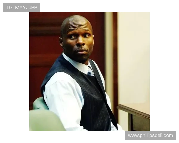 英超裁判阿姆斯特朗近期执法表现稳健 英超裁判阿姆斯特朗近期执法表现稳健