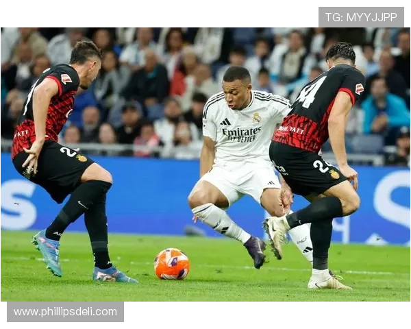 皇马后防伤病名单扩大，防线稳定性持续承压