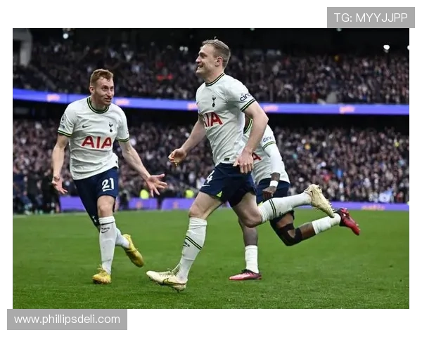 热刺防线在高位压迫战术下屡遭打穿，防守稳定性持续承压，对球队赛季走势形成关键制约