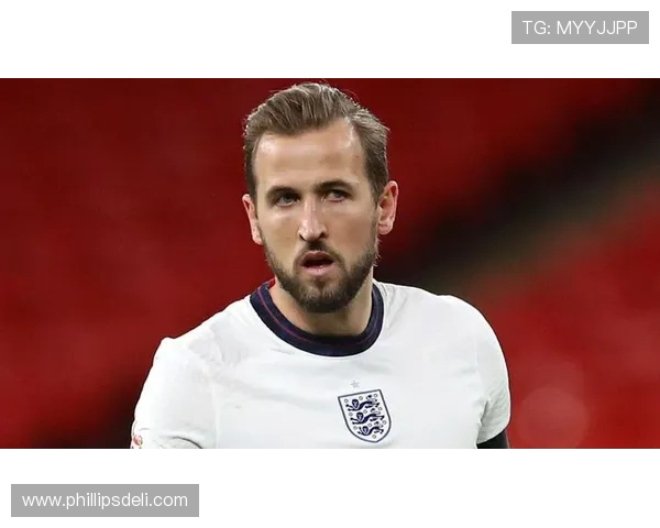 沃特金斯国家队战术角色与首发位置适配问题分析 沃特金斯国家队战术角色与首发位置适配问题分析